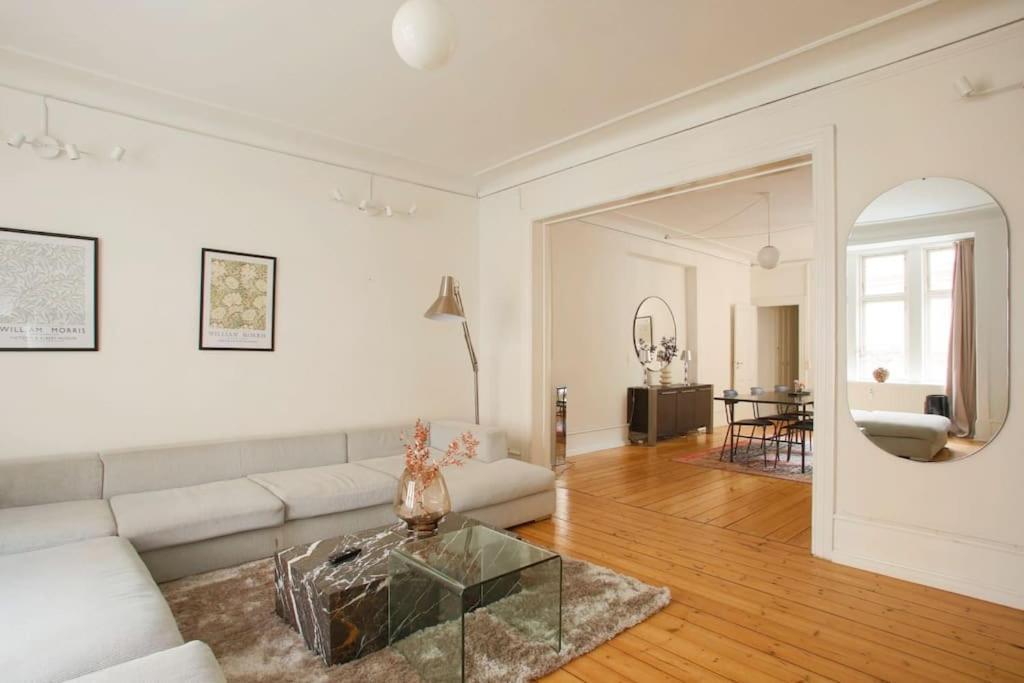 Large & Bright 3Br Apartment W Whirlpool Near Metro Copenhagen Luaran gambar