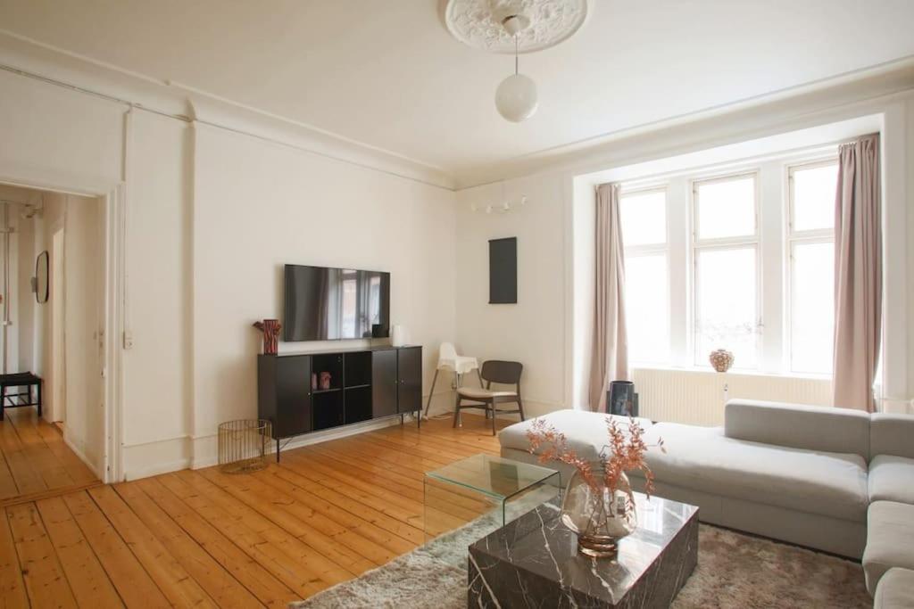 Large & Bright 3Br Apartment W Whirlpool Near Metro Copenhagen Luaran gambar